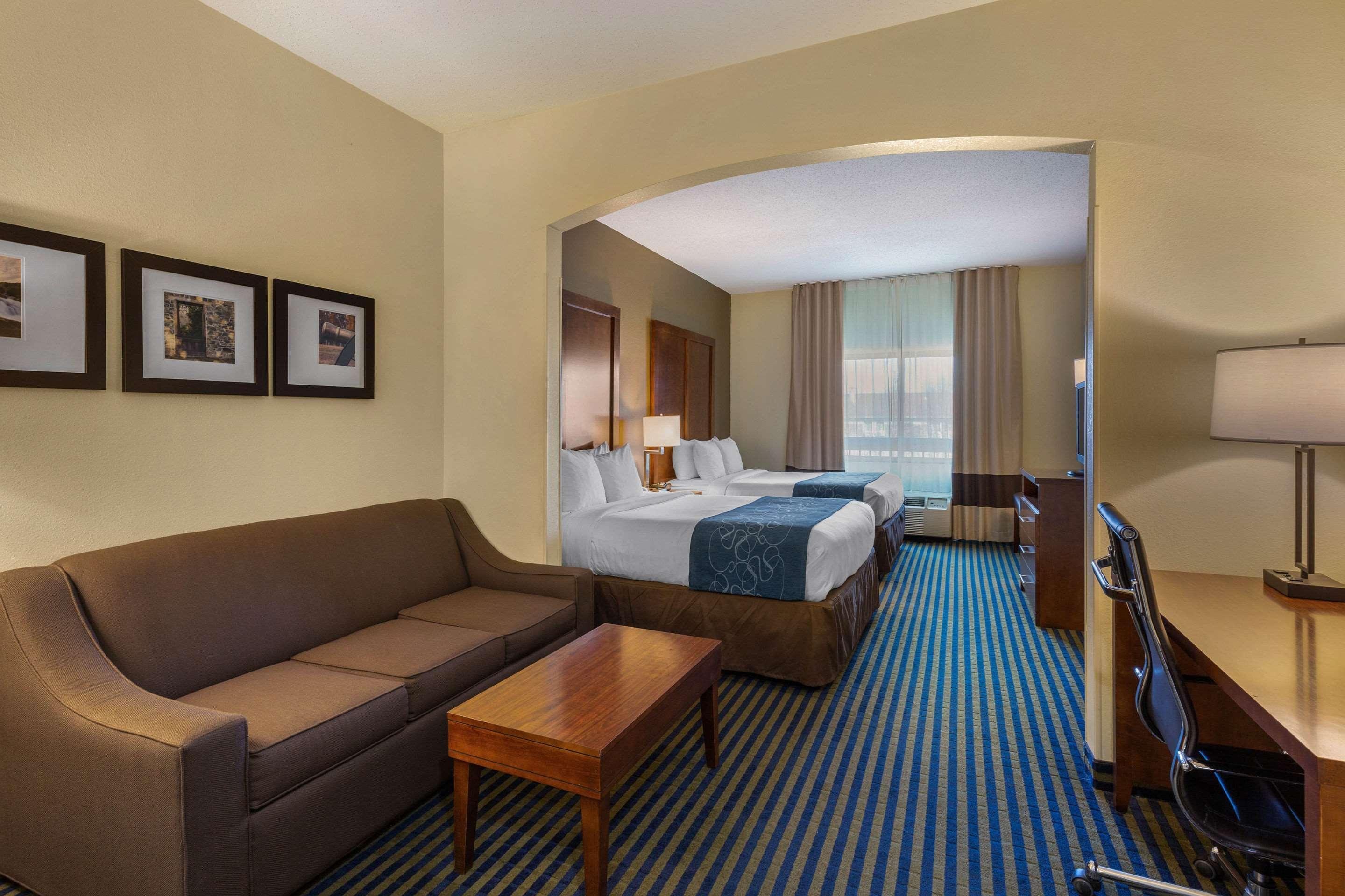 Holiday Inn Express & Suites Leesburg - Historic District By Ihg Экстерьер фото