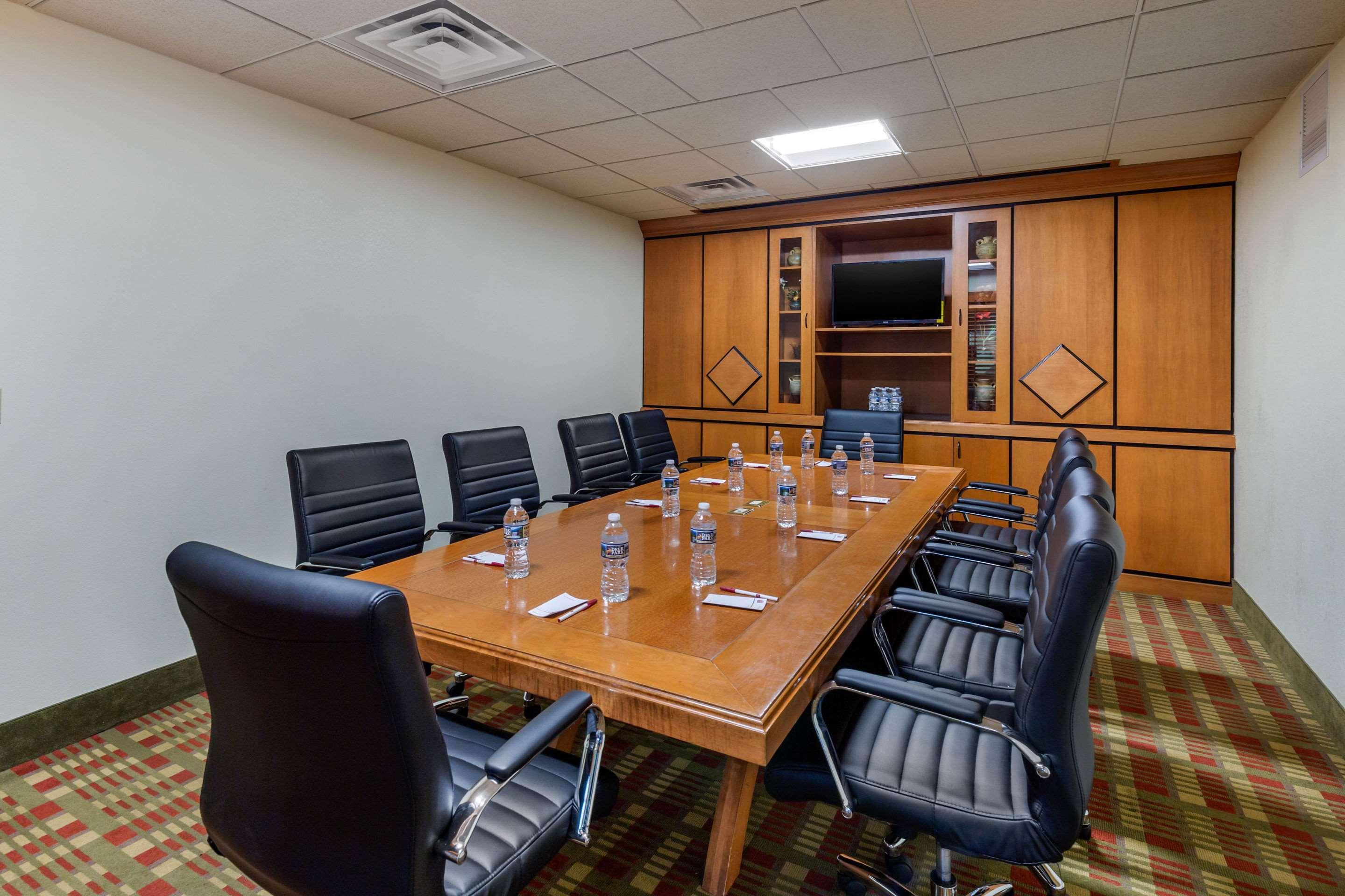Holiday Inn Express & Suites Leesburg - Historic District By Ihg Экстерьер фото