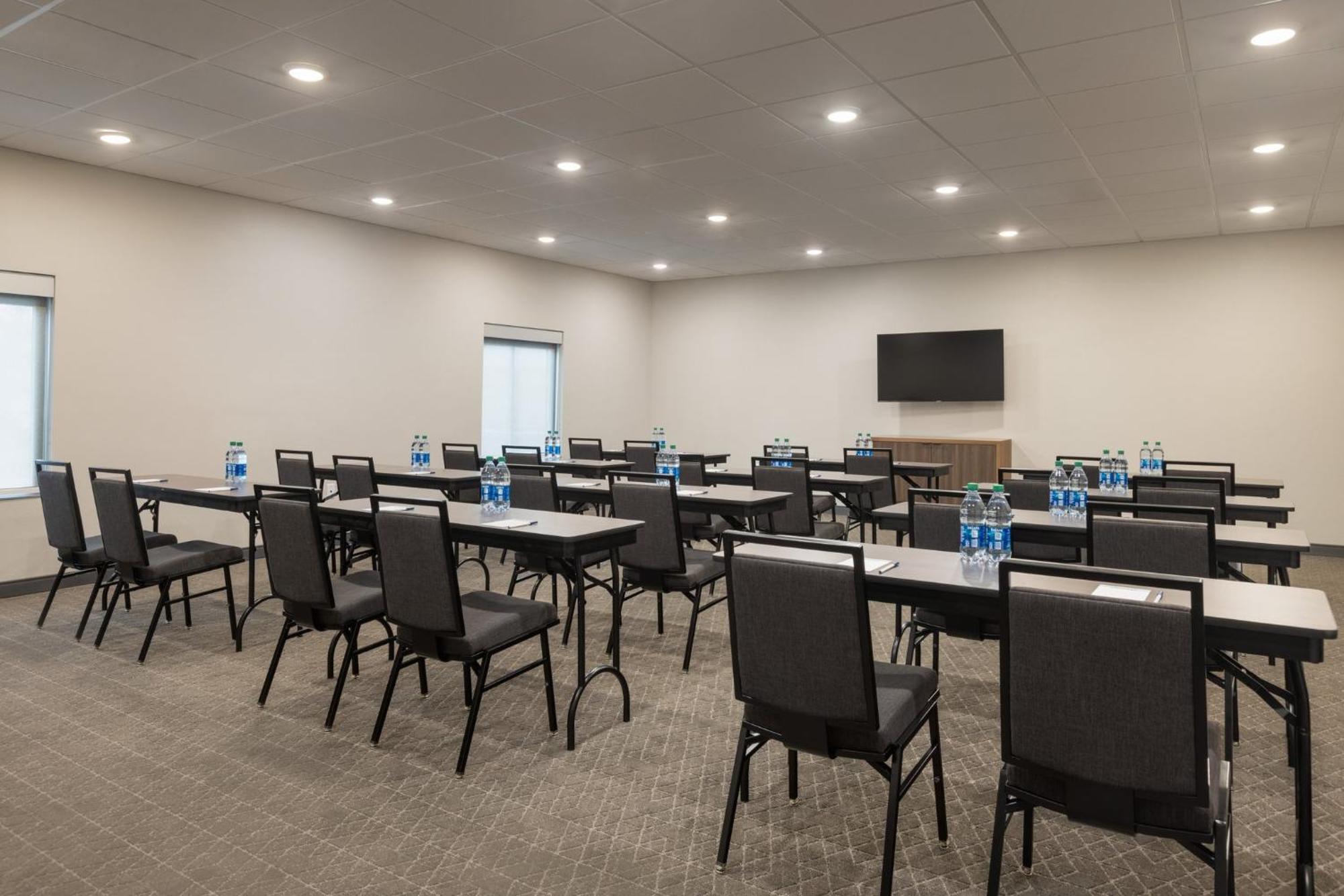 Holiday Inn Express & Suites Leesburg - Historic District By Ihg Экстерьер фото