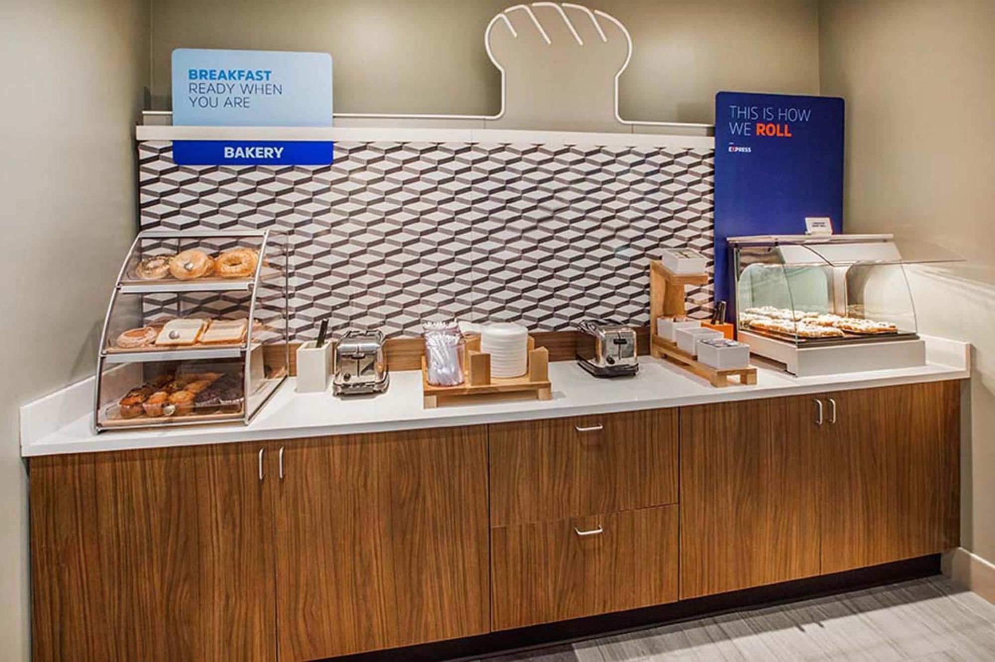 Holiday Inn Express & Suites Leesburg - Historic District By Ihg Экстерьер фото