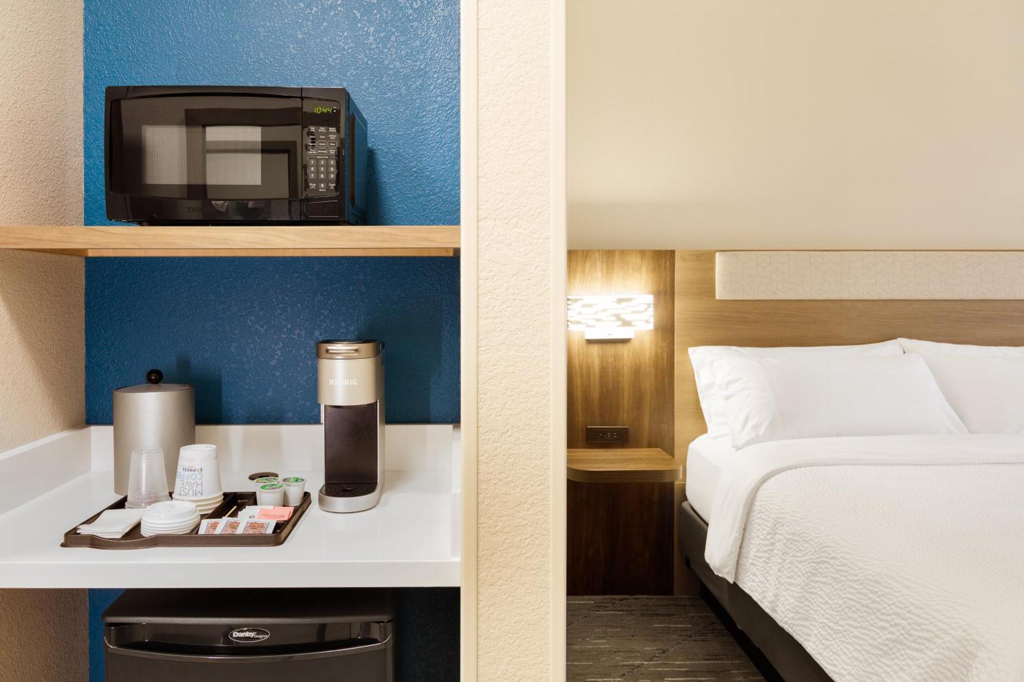 Holiday Inn Express & Suites Leesburg - Historic District By Ihg Экстерьер фото