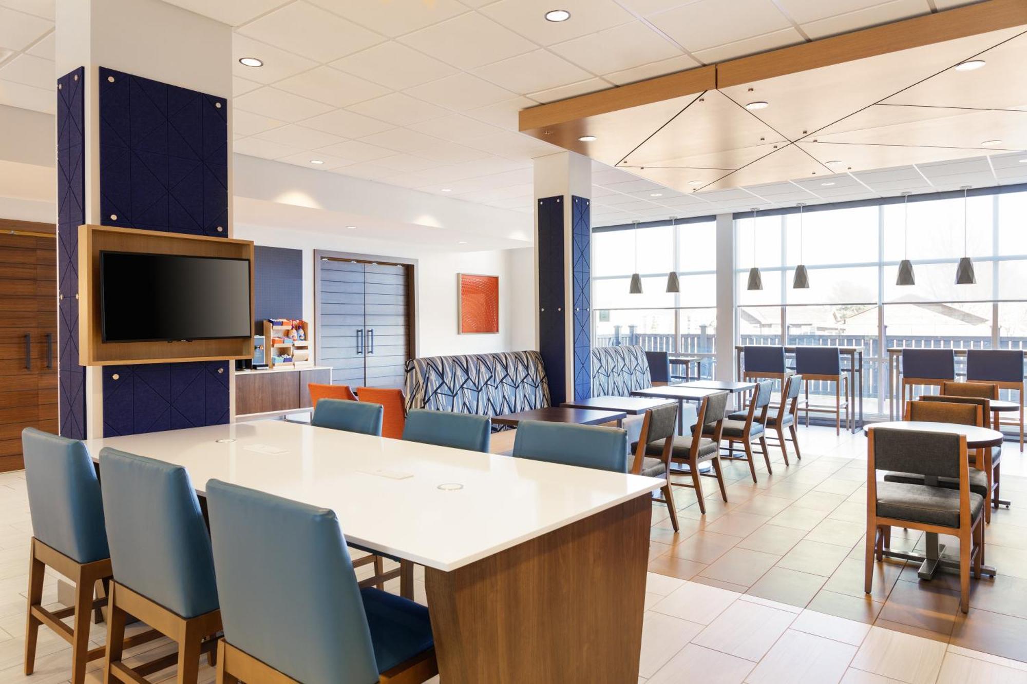 Holiday Inn Express & Suites Leesburg - Historic District By Ihg Экстерьер фото